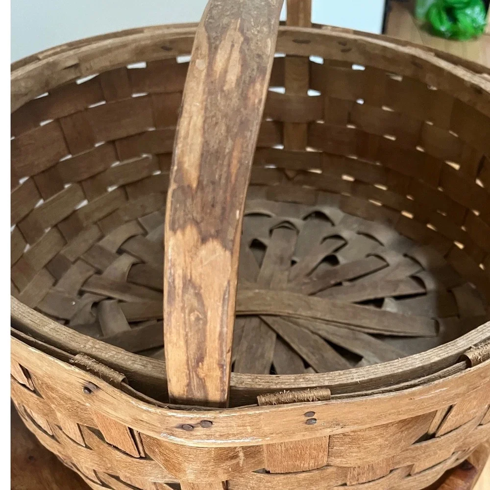 Large Vintage Splint Harvest Gathering Basket Carved Wooden Handle 18